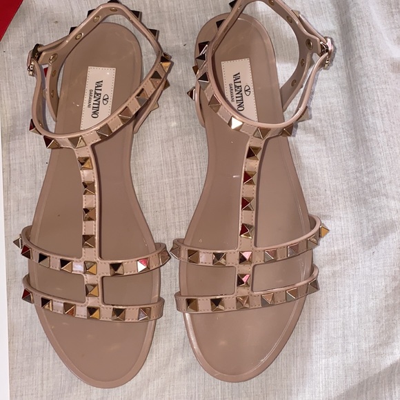 VALENTINO Rockstud Flat Sandal Size 37 in Poudre - Picture 2 of 2